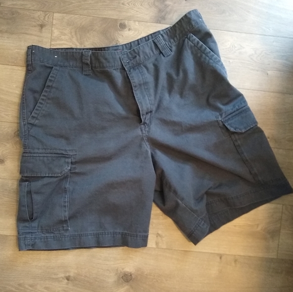 Men's Merona Cargo Style Shorts Gray - Picture 1 of 5